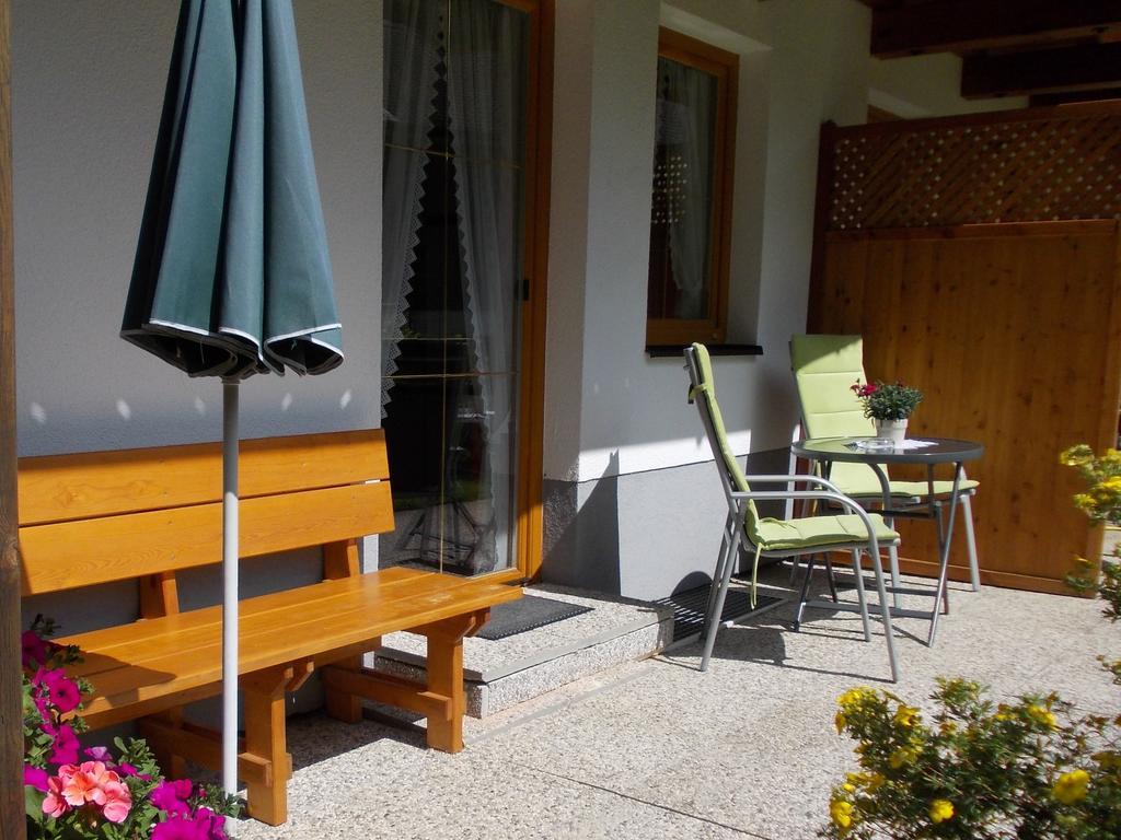 Haus Schoderbock Apartamento Sankt Leonhard im Pitztal Exterior foto