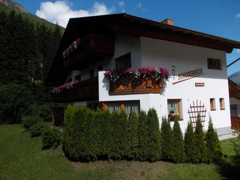 Haus Schoderbock Apartamento Sankt Leonhard im Pitztal Exterior foto
