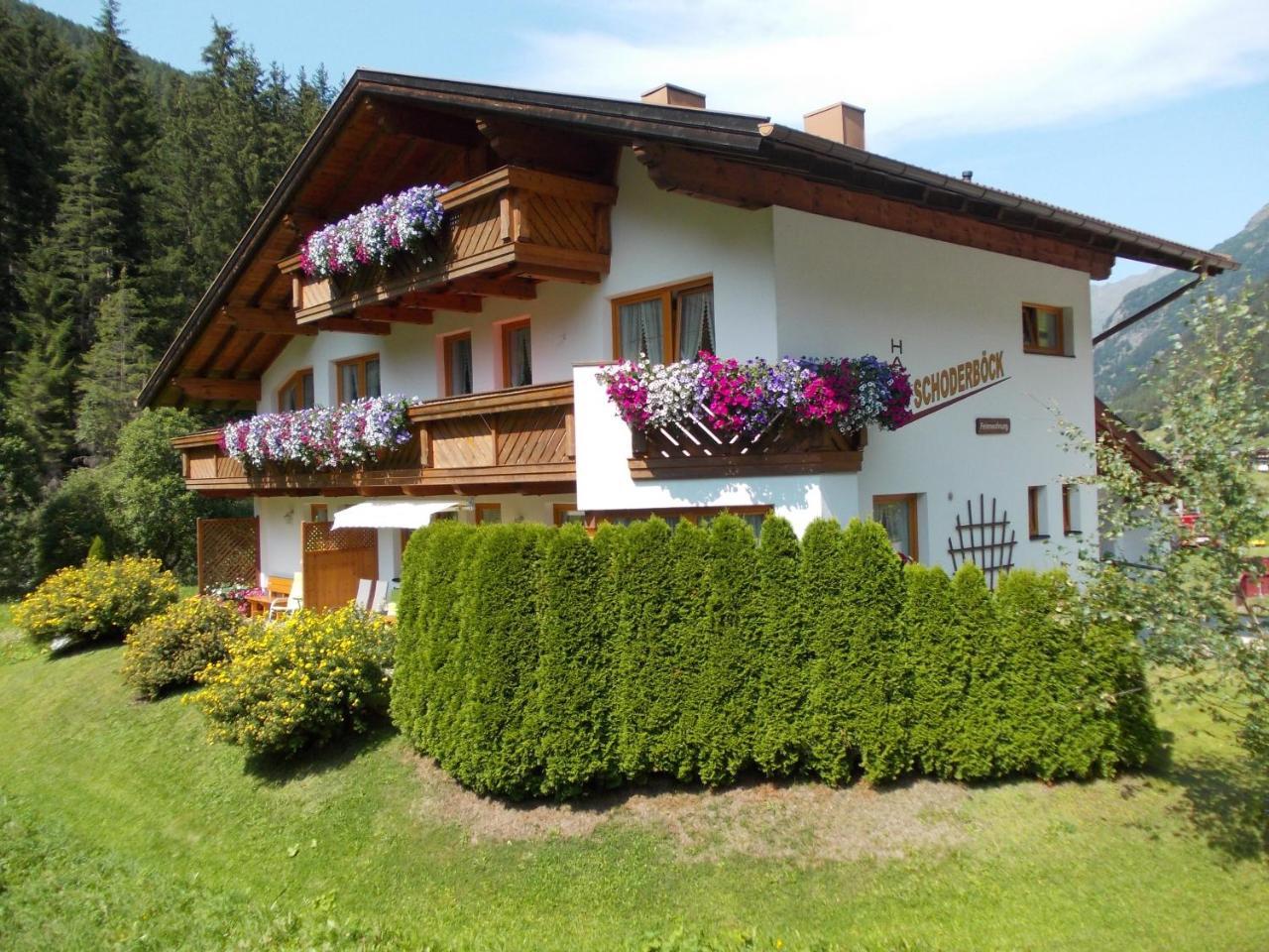 Haus Schoderbock Apartamento Sankt Leonhard im Pitztal Exterior foto